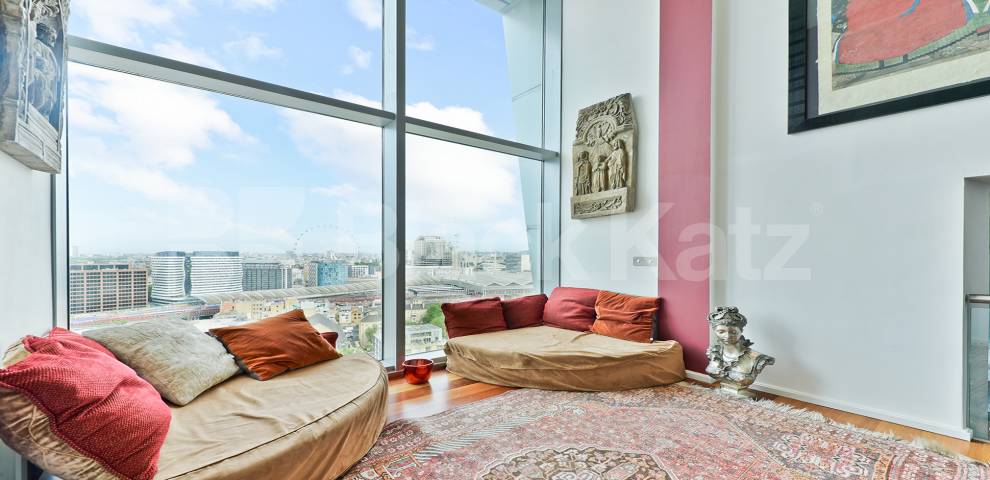 			NEW INSTRUCTION, 3 Bedroom, 1 bath, 1 reception Penthouse			 The Perspective Building, 100 Westminster Bridge Road, Waterloo